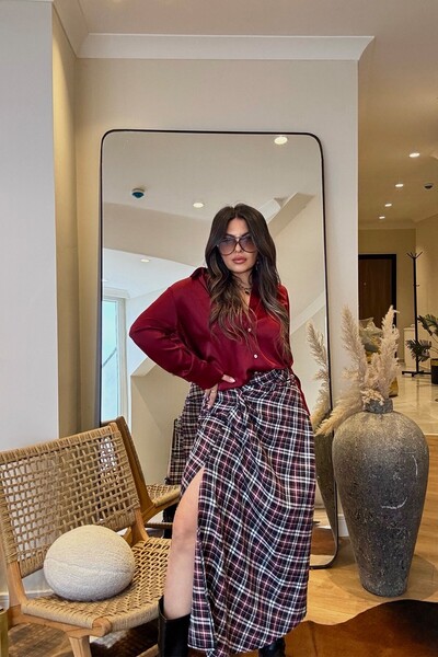 Sohotique By P Massi Drapeli Slit Checkered Skirt Burgundy-Black