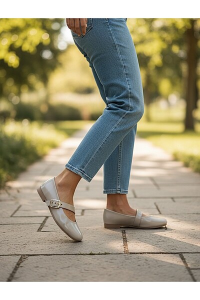 KAFKASLAR AYAKKABI New Model with Straps, Non-Slip Flat Sole, Shiny Women's B...