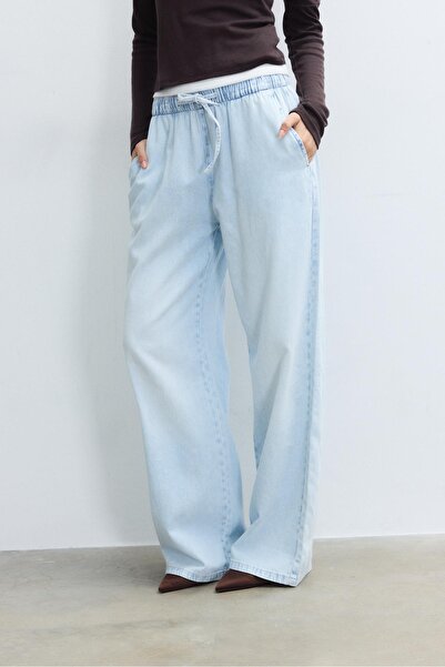 Stradivarius Flowy denim trousers with drawstring