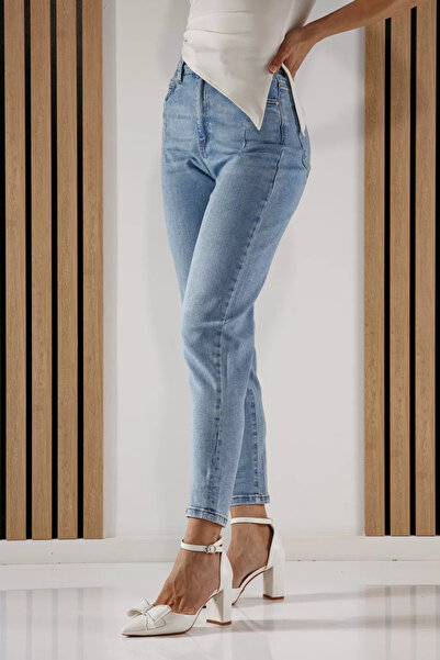 Zaira Women's Baggy Fit Jeans Blue Flowers #A1352 - 30