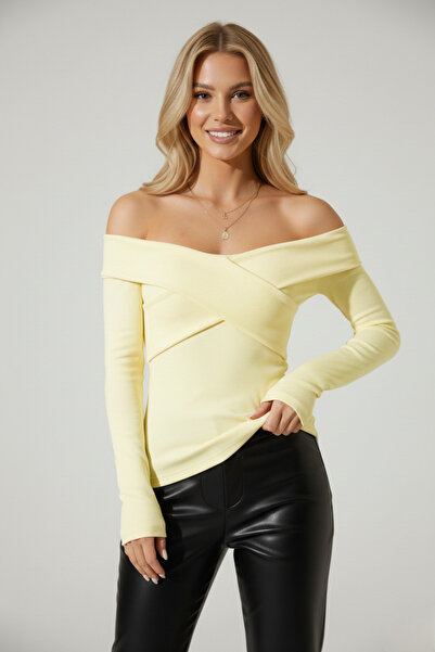 İntive Lingerie Women's Cross-Cut Long Sleeve Blouse