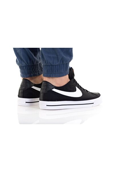 nike flat shoes womens