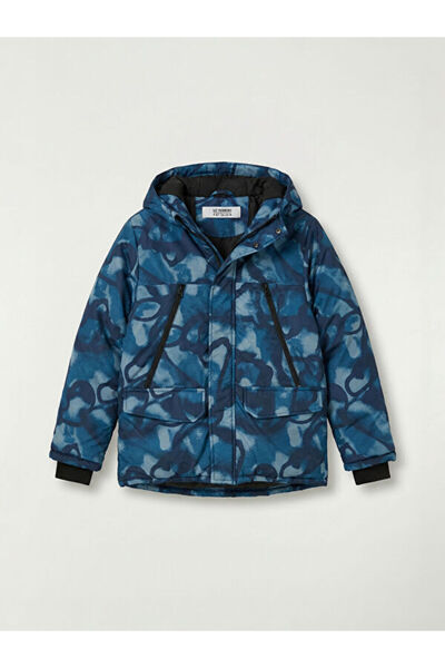 LC Waikiki Rmz Gi̇yi̇m Farkiyla Embroidered Boys' Puffer Jacket