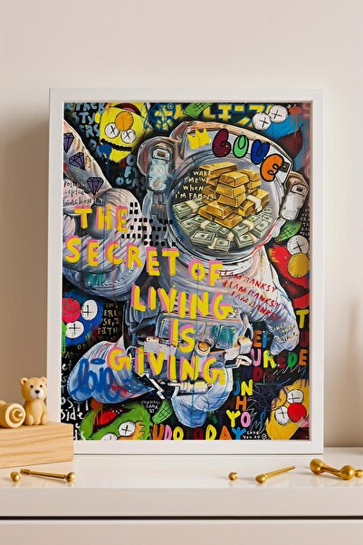 Saturn Secretul vieții este a dăruiește spațiu și un decor înrămat cu tematic...