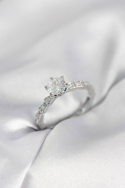 callerrons accessories خاتم نسائي من حجر الزركون الفضي اللون - EBJ260214W39619