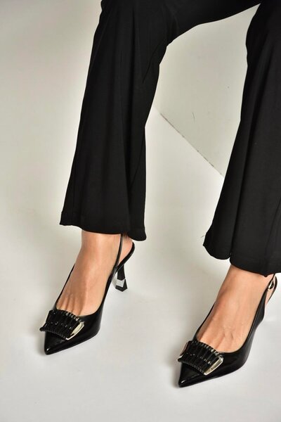 Fox Shoes Y308203160 Black Rustic Thin Heeled Women's Shoes with Buckle Detail