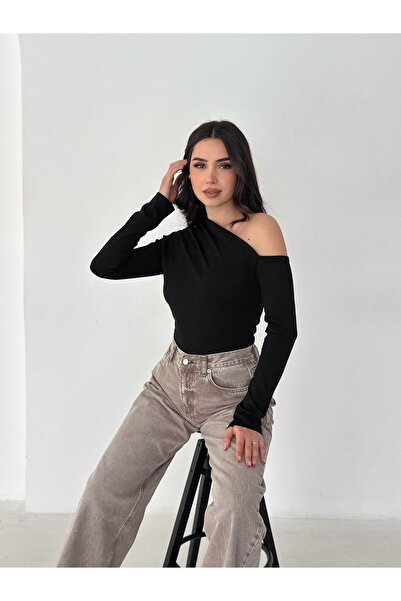 gozdefashion Women's Boat Neck Blouse with Gathered Shoulder Detail