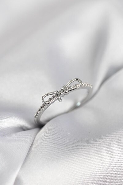 Inure Jewelry خاتم نسائي موديل فيونك مرصع بحجر الزركون باللون الفضي