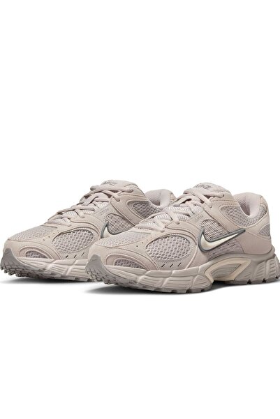 Nike أحذية رياضية نسائية V5 RNR أحذية رياضية نسائية أحذية كاجوال