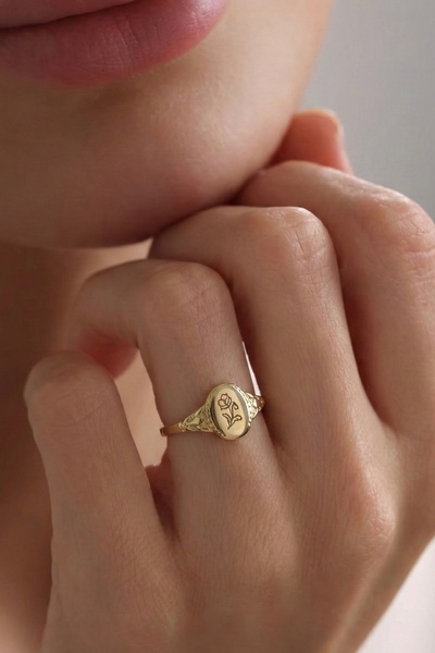 Minon Jewelry Minimal Birth Flower Signet Doğum Çiçeği Zarif Mühür Yüzük Gold...