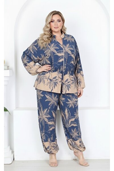 Butik Nilyam Women's Plus Size Zippered and Bell-Bottomed Jacket with Elastic...