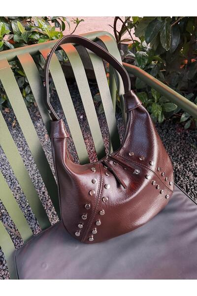 EBROU Stradi Metal Staple Accessory Detailed Hand and Shoulder Bag Brown