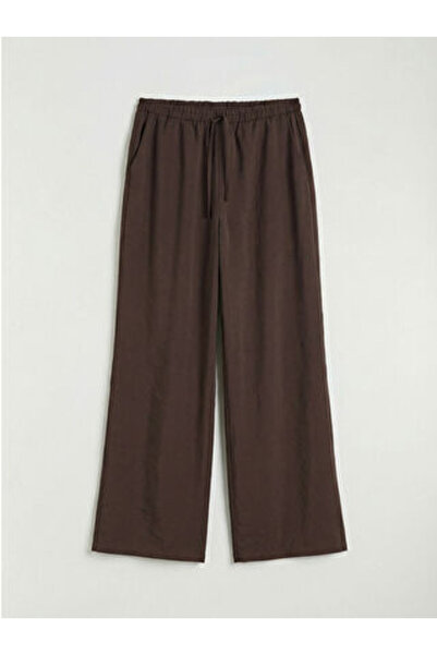 LC Waikiki بنطلون نسائي بني اللون من M1 season مع خصر مطاطي قماش مودال