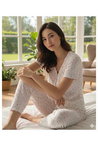 İpek Women's Short Sleeve V-Neck 3 Button Detailed 100% Cotton Floral Pattern...