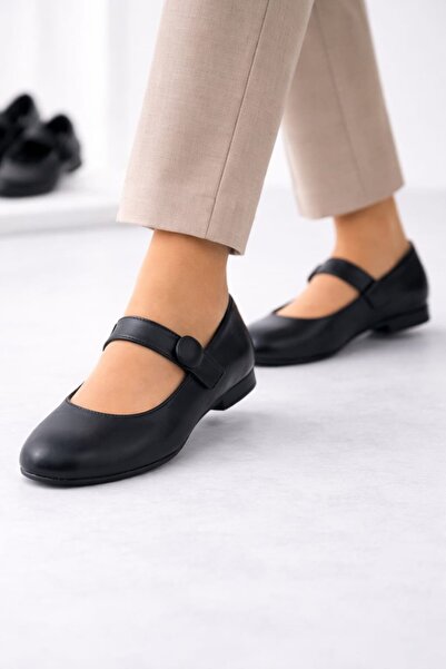 Slipcat Κομψές μπαλαρίνες γραφείου με μυτερή μύτη και ελαστικά κουμπιά