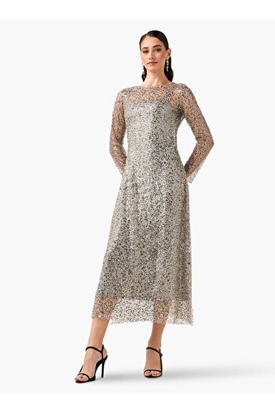 Iconic فستان سهرة مزين بالترتر بأكمام طويلة