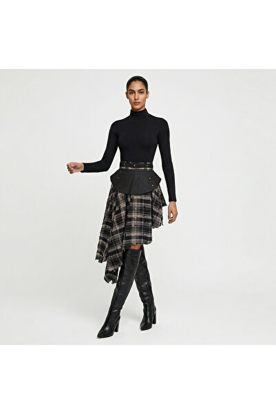 MaisonMika symmetrical skirt closed with squared pattern and peplum