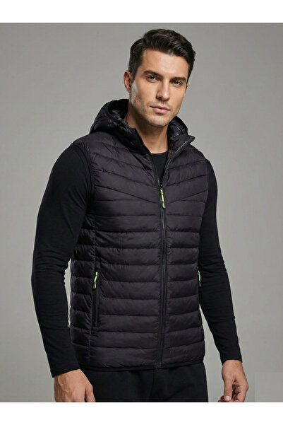 embody Men's Black Fas Vest with Detachable Hood and Zip Pockets - Model Matl...