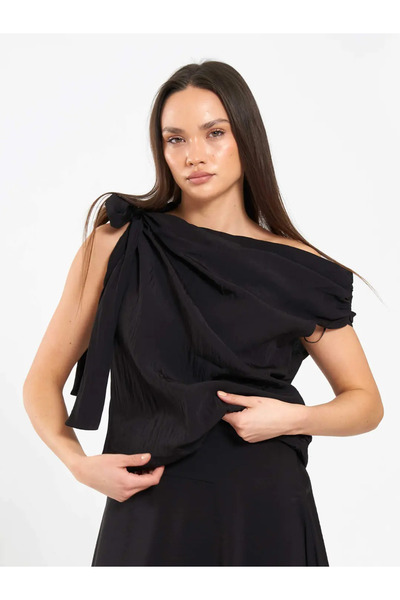 Caddebostan Moda Stylish Satin Blouse with Single Shoulder Tie Detail