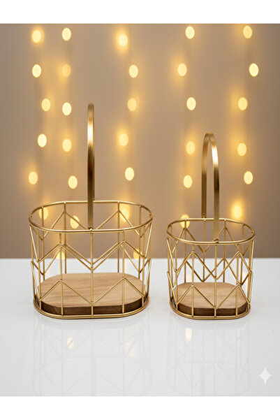 Adeem سلة حديد مع قاعدة خشب