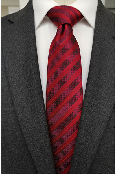 Gutiero Classic Tie with Red Patterned Handkerchief