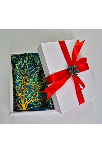 OnlyForYou Set eșarfă din matase, în cutie cadou + broșă elegantă