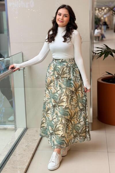 Ghisa Patterned Lined Flared Skirt