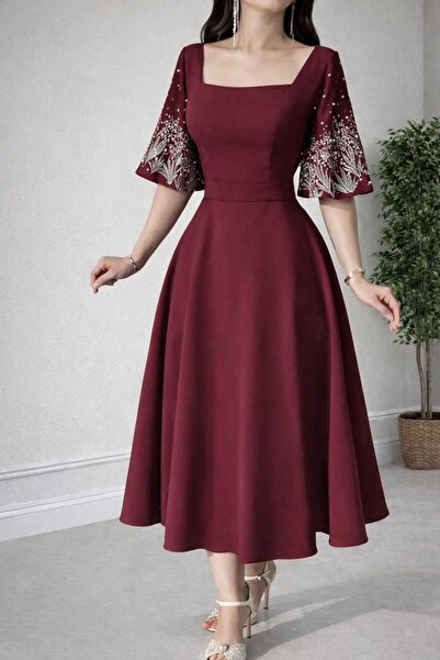 Jood The dress for the confusing age is elegant and wonderful