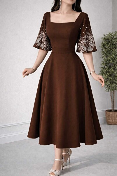 Jood The dress for the confusing age is elegant and wonderful