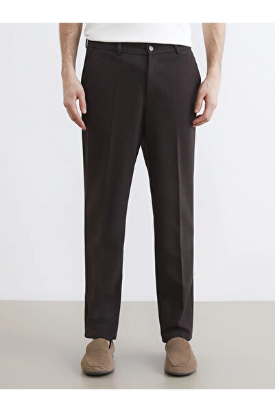 LC Waikiki Pantaloni maro pentru bărbați cu croială standard