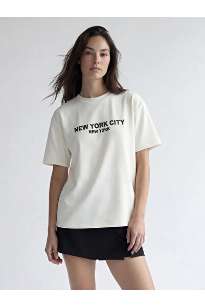 LC Waikiki Ecru New York Дамска тениска с принт и мека материя