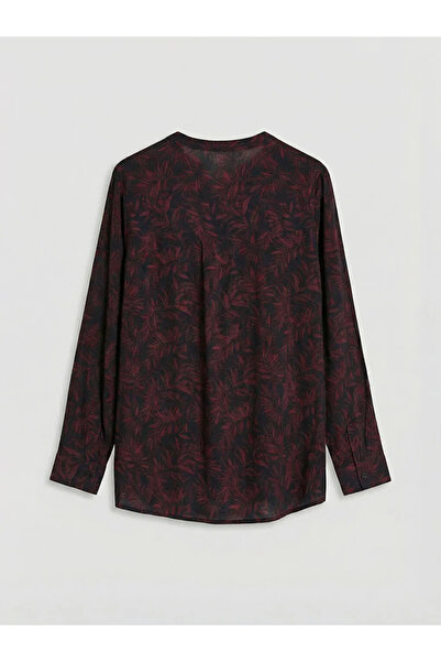 LC Waikiki Μαύρη μπλούζα με φλοράλ σχέδιο και ανοιχτό λαιμό