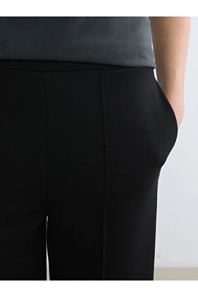 LC Waikiki Black Soft Touch Women's Sweatpants with Elastic Waistband