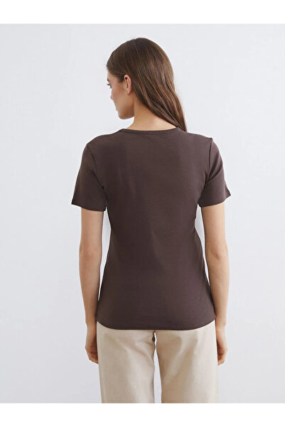 LC Waikiki Γυναικείο μπλουζάκι καφέ με λαιμόκοψη