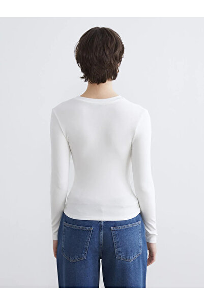 LC Waikiki Ecru Crew Neck Corded Fabric Women's Bodysuit