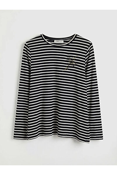 LC Waikiki Μαύρο γυναικείο μπλουζάκι με ριγέ λαιμόκοψη