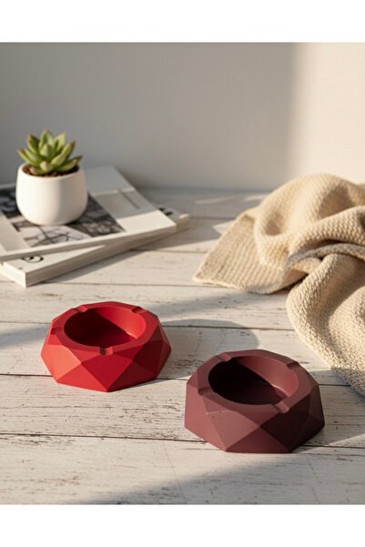 Silver Modern Geometric Design Set of 2 Ashtrays and Decorative Objects