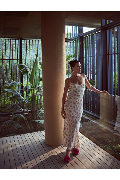 Koton X Sibil Çetinkaya - Askılı Çiçekli Uzun Elbise