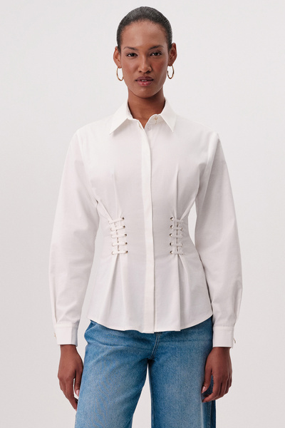 Exquise Shirt Collar with Bird's Eye Detail, Fitted at the Waist, Regular Fit...