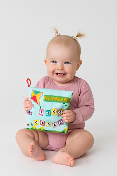 Jusso كتابي الأول مع مرآة صوتية