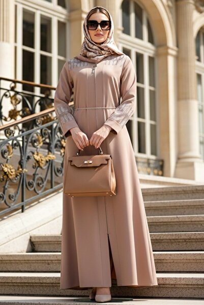 N.S NEVA STYLE Abaya cu model detaliat, stil camel, cu tesettură 45306C