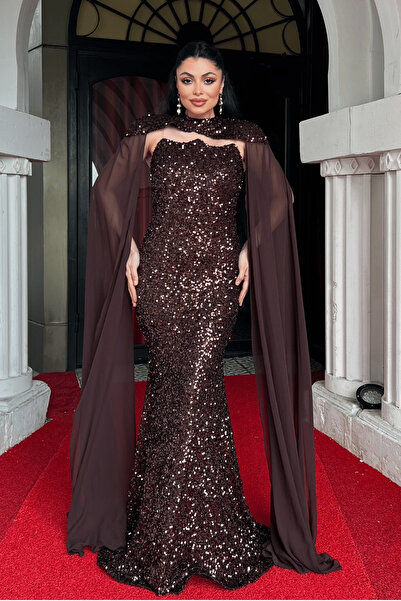 giyimmasalı Βραδινό φόρεμα με λεπτομέρεια από ύφασμα με παγιέτες και κάπα - ΚΑΦΕ