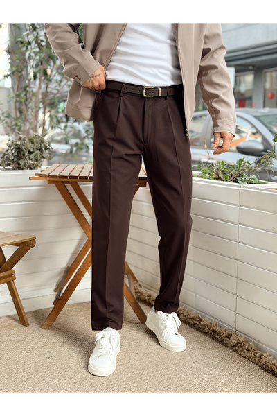 manch collection Carrot Cut Pleated Trousers Brown