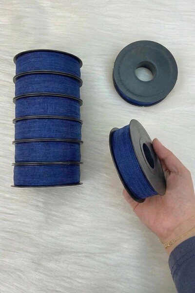 partici dükkanı Panglică cu fundă de culoare bleumarin din in - Lățime 2,5 cm...