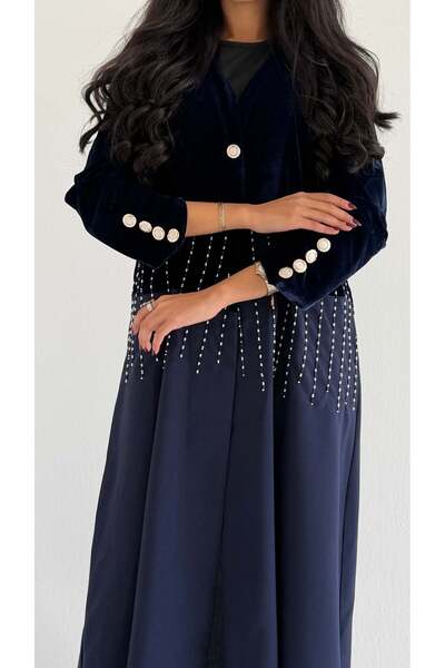 AYA MW2018 - عباية مخمل اس اس مع اضافة الكتان وشك يدوي بالصدر