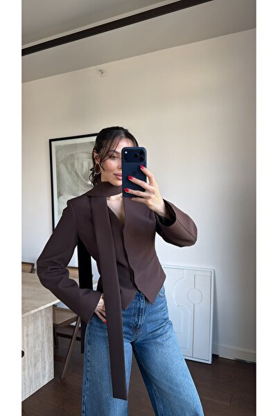 sinemkivanc co جاكيت مزين بتفاصيل وشاح فاتكالي