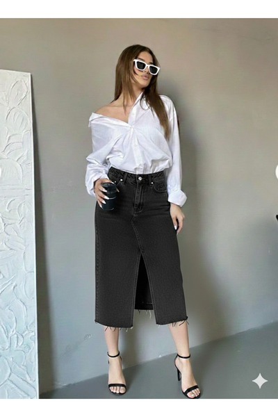 MEGOMEL Slit Detailed Denim Skirt