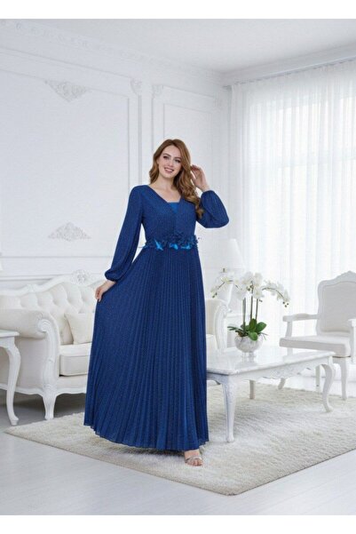 alqarat فستان آريا الملكي بثنيات