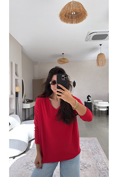 Buket Teke بلوزة حمراء بياقة على شكل حرف V وأكمام طويلة مصنوعة من قماش مستورد