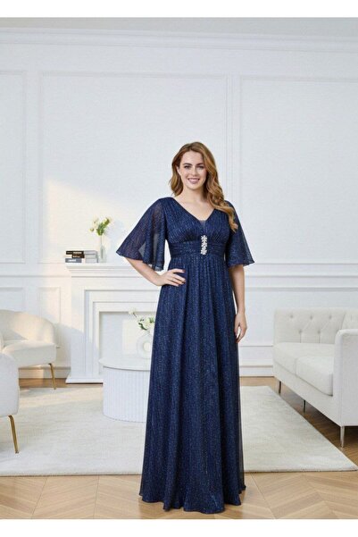 alqarat فستان "ثريا" اللامع بثنيات